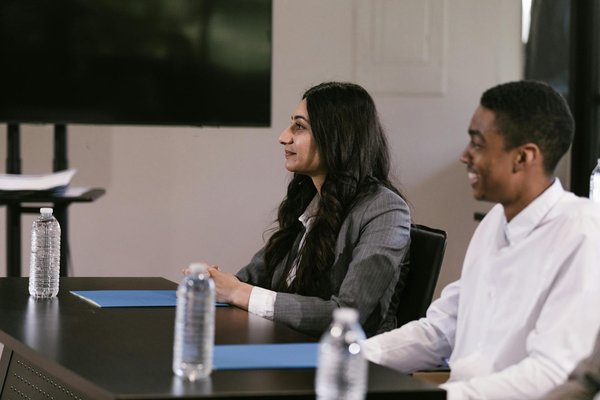 Le Lien Essentiel : Avocat d'Entreprise et Client en Symbiose